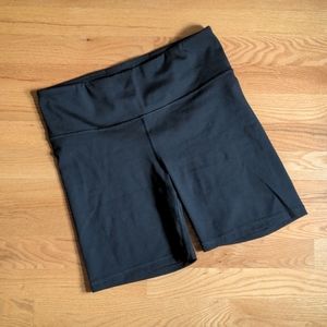 GapFit Recycled Power Bike Shorts NWOT